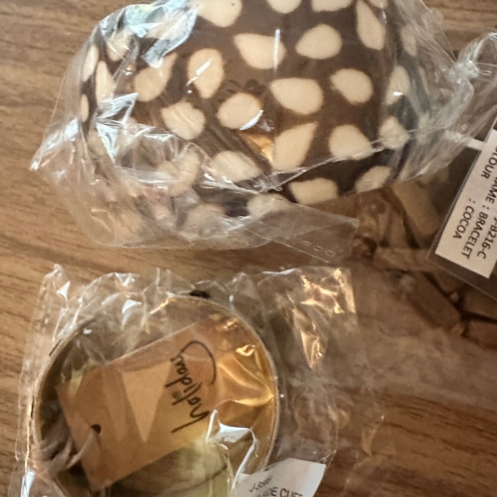 Beautiful Bundle 4 Bracelets From Australian Bran… - image 7